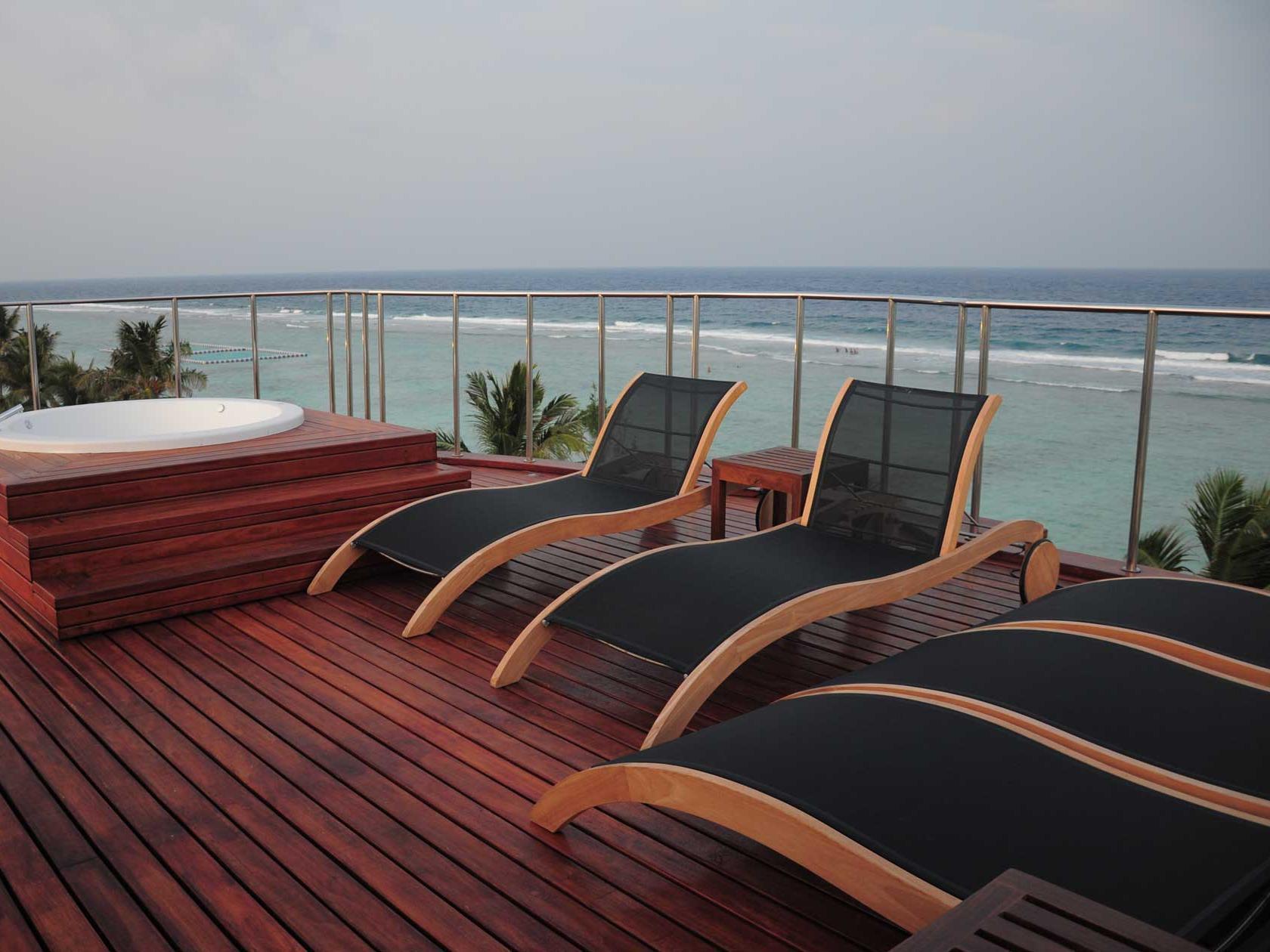 Airport Beach Hotel Hulhumale Zewnętrze zdjęcie