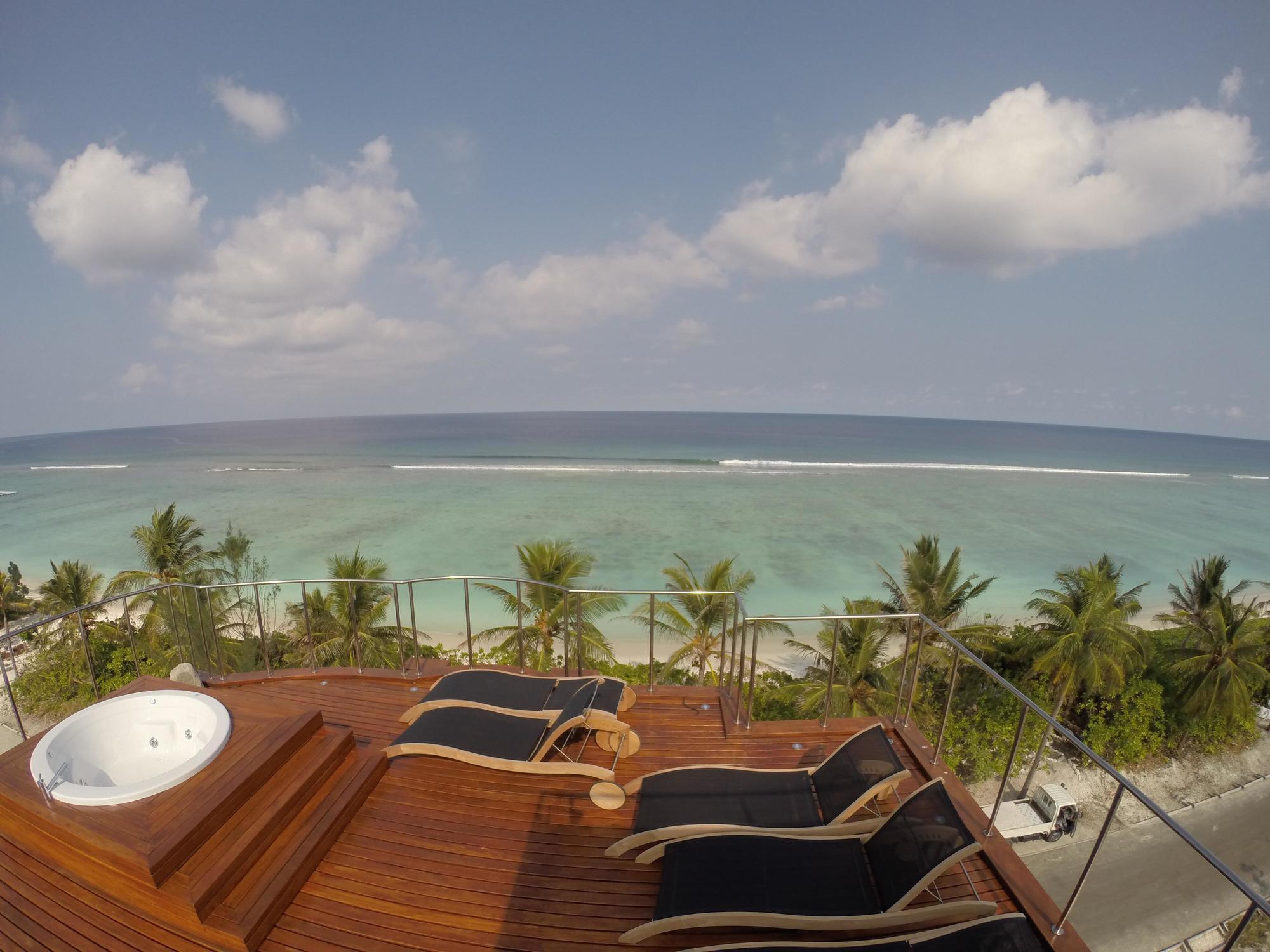 Airport Beach Hotel Hulhumale Zewnętrze zdjęcie