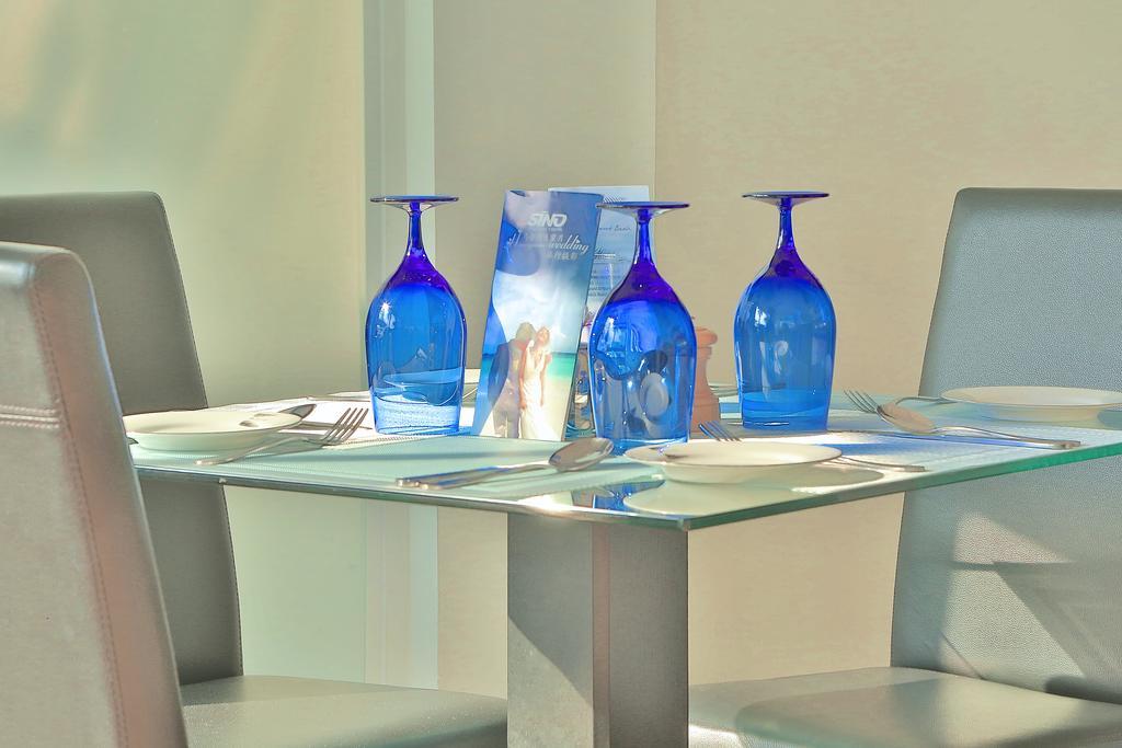 Airport Beach Hotel Hulhumale Zewnętrze zdjęcie