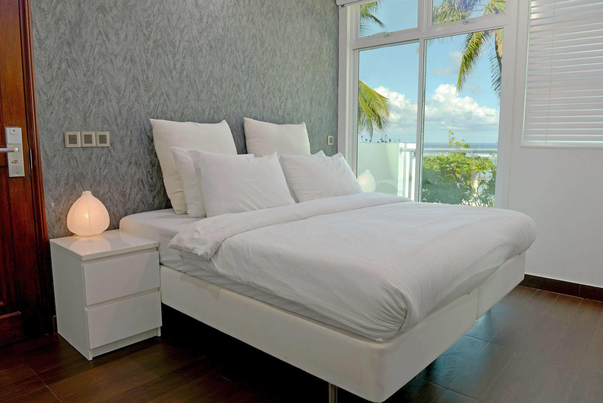Airport Beach Hotel Hulhumale Zewnętrze zdjęcie